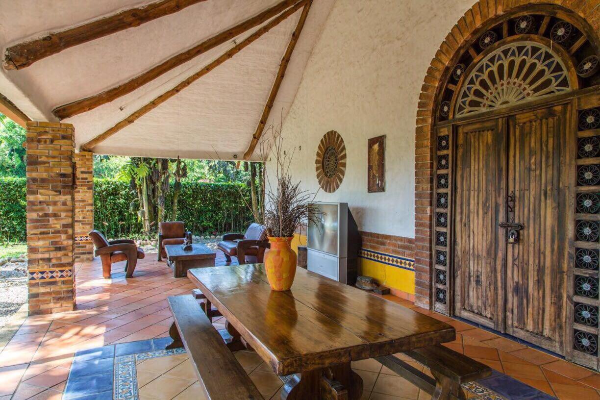 Hotel Hacienda Gualanday Apiay Екстер'єр фото
